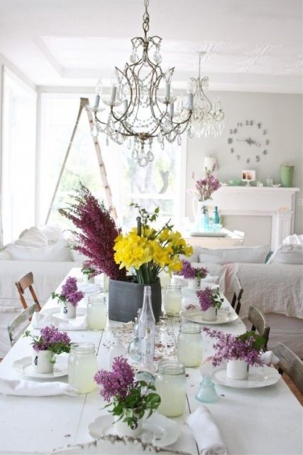 Decorazioni floreali per la sala da pranzo