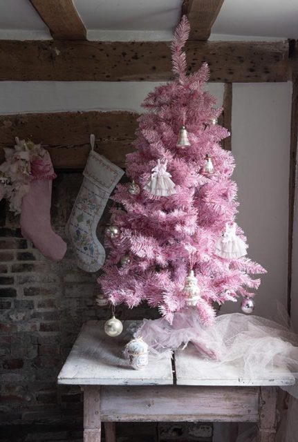 Albero di Natale rosa shabby