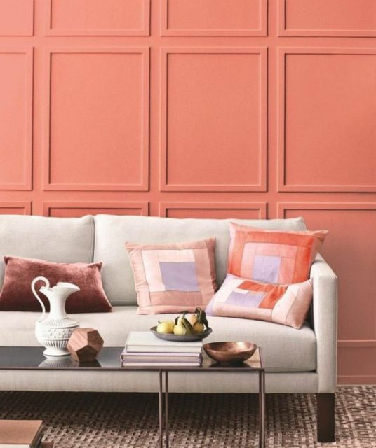 Soggiorno Living Coral con dettagli neutri