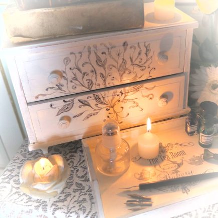 Relooking cassettiera shabby chic