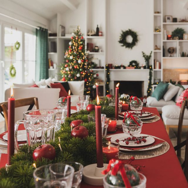 Table setting per il Natale tradizionale
