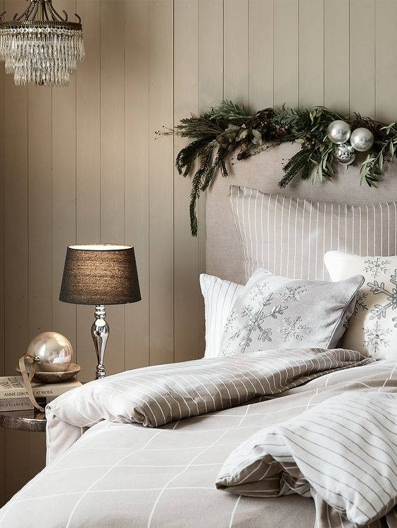 Tessuti preziosi per la camera da letto classica di Natale