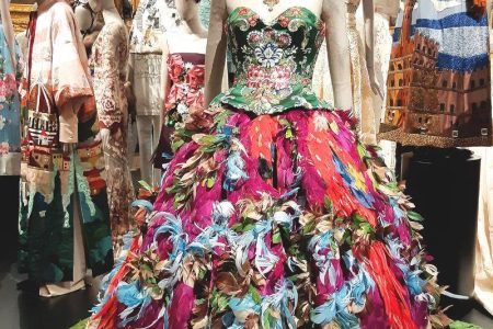 Mostra dal Cuore alla Mani Dolce & Gabbana a Milano